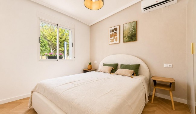 Resale - Semi-detached - Orihuela Costa - Punta Prima