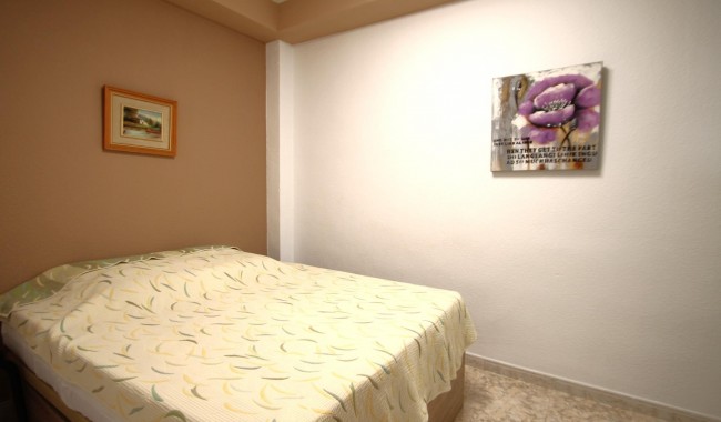 Sprzedaż - Apartament - Torrevieja - Playa de los Naufragos