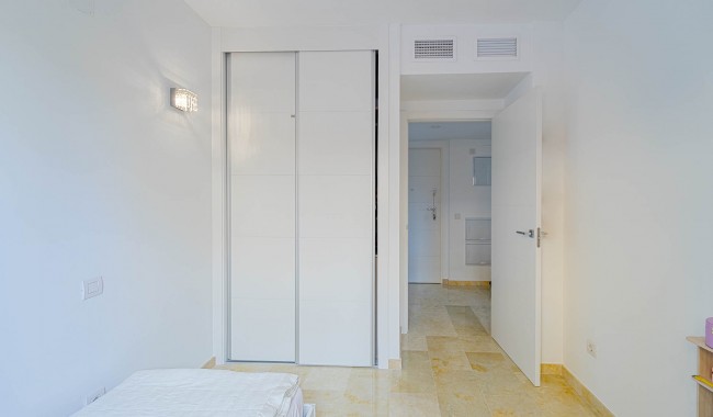 Resale - Apartment - Punta Prima