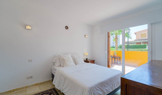 Resale - Apartment - Punta Prima