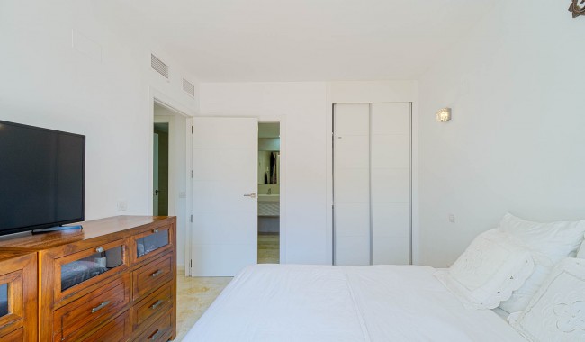 Resale - Apartment - Punta Prima