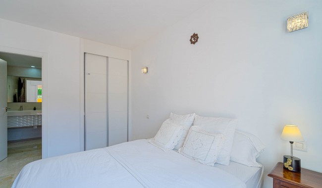 Resale - Apartment - Punta Prima