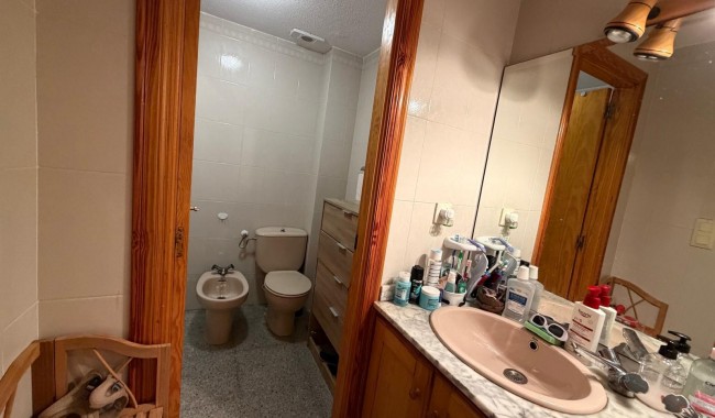 Sprzedaż - Apartament - Guardamar - Plaza Porticada