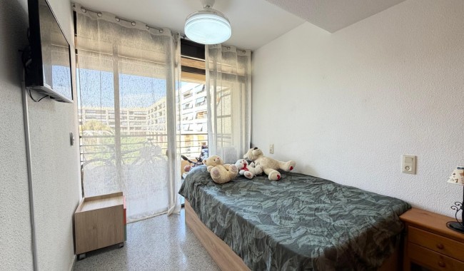 Sprzedaż - Apartament - Guardamar - Plaza Porticada