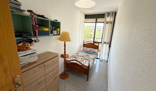Sprzedaż - Apartament - Guardamar - Plaza Porticada