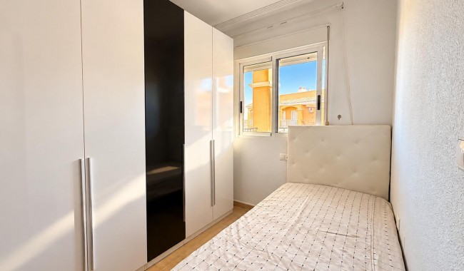 Sprzedaż - Apartament - Torrevieja - Torreblanca