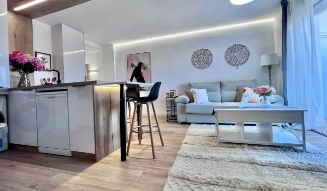 Resale - Apartment - Torrevieja - Punta prima