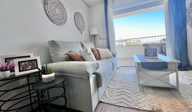 Resale - Apartment - Torrevieja - Punta prima
