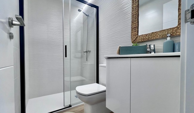Resale - Apartment - Torrevieja - Punta prima