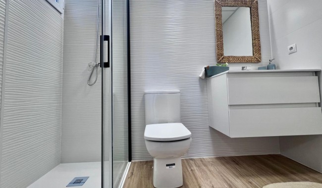 Resale - Apartment - Torrevieja - Punta prima