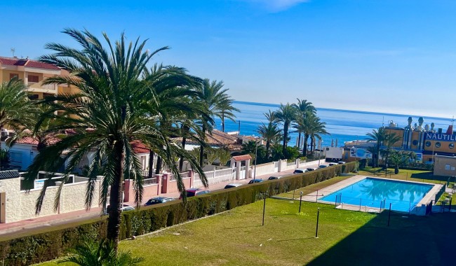 Resale - Apartment - Torrevieja - Punta prima