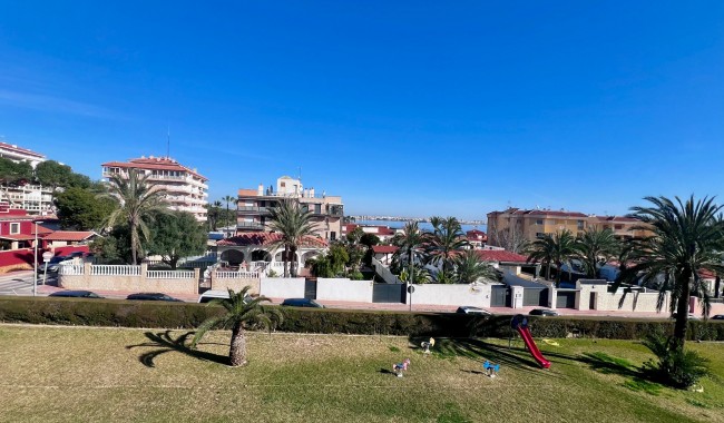 Resale - Apartment - Torrevieja - Punta prima