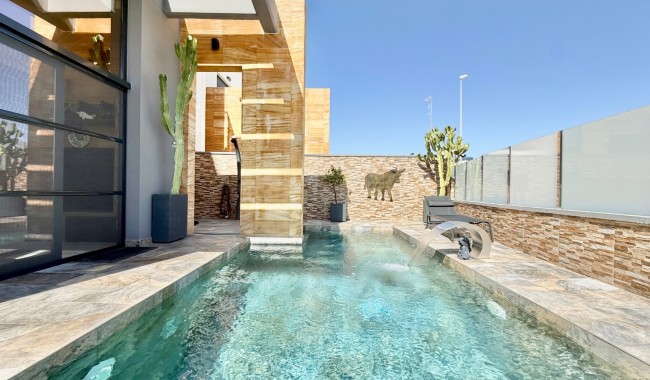 Resale - Villa - Orihuela Costa - Cabo Roig