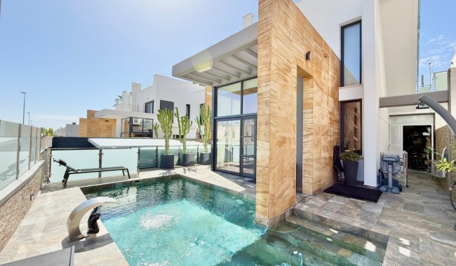 Resale - Villa - Orihuela Costa - Cabo Roig