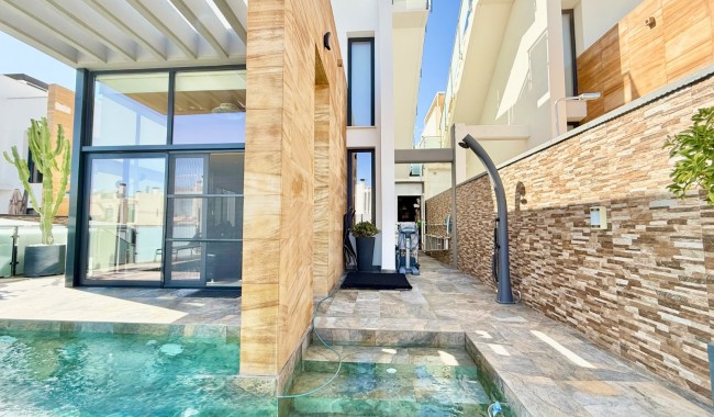 Resale - Villa - Orihuela Costa - Cabo Roig