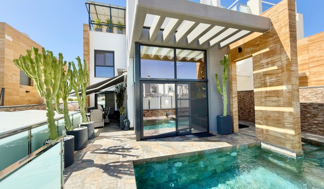 Resale - Villa - Orihuela Costa - Cabo Roig