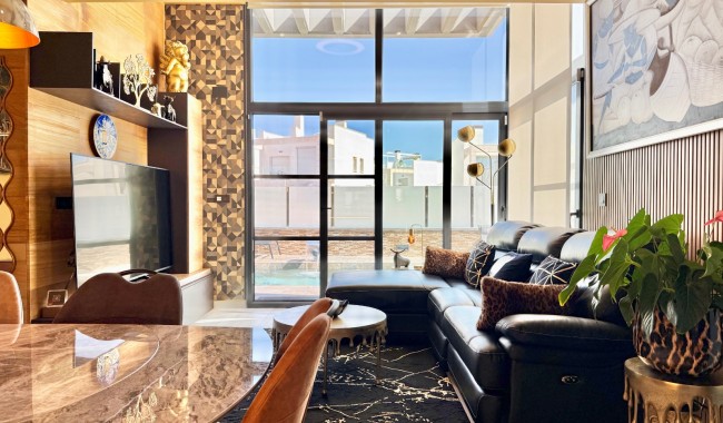 Resale - Villa - Orihuela Costa - Cabo Roig