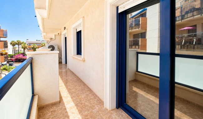 Resale - Apartment - Orihuela Costa - La Regia
