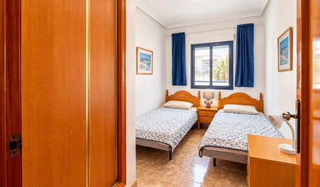 Resale - Apartment - Orihuela Costa - La Regia