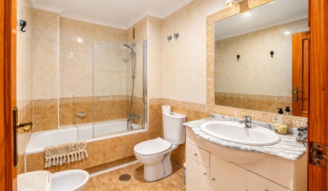 Resale - Apartment - Orihuela Costa - La Regia