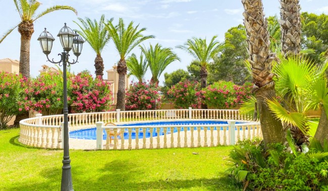 Begagnad - Villa - Villamartín