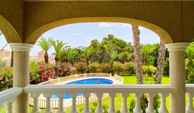 Begagnad - Villa - Villamartín