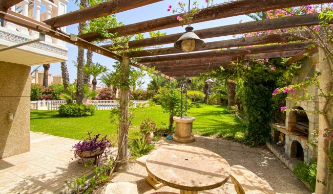 Begagnad - Villa - Villamartín