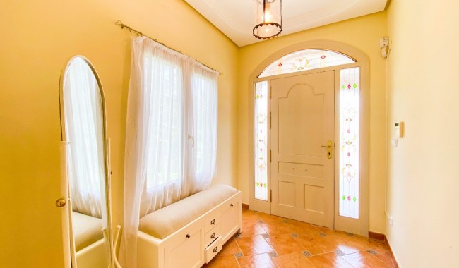 Begagnad - Villa - Villamartín