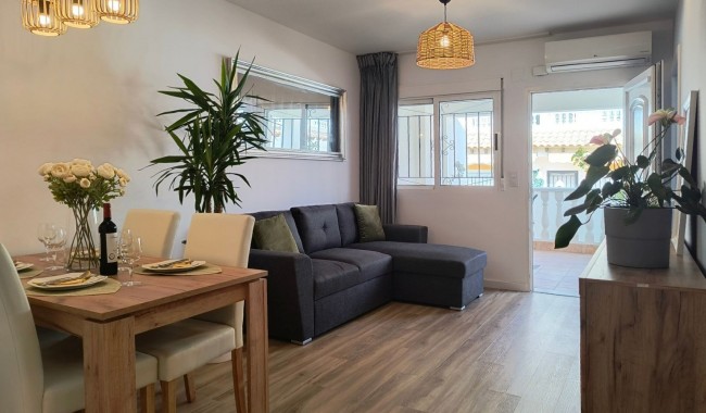 Resale - Townhouse - Alicante - La Florida