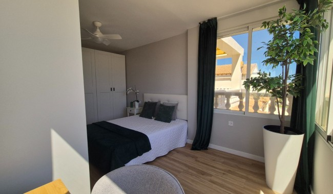 Resale - Townhouse - Alicante - La Florida
