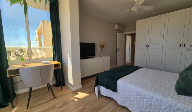 Resale - Townhouse - Alicante - La Florida
