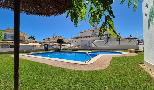 Resale - Townhouse - Alicante - La Florida