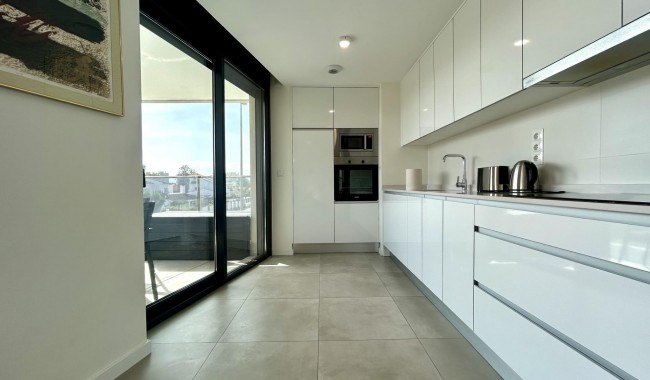 Resale - Apartment - Orihuela Costa - Dehesa de Campoamor