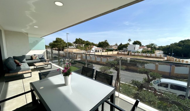 Resale - Apartment - Orihuela Costa - Dehesa de Campoamor