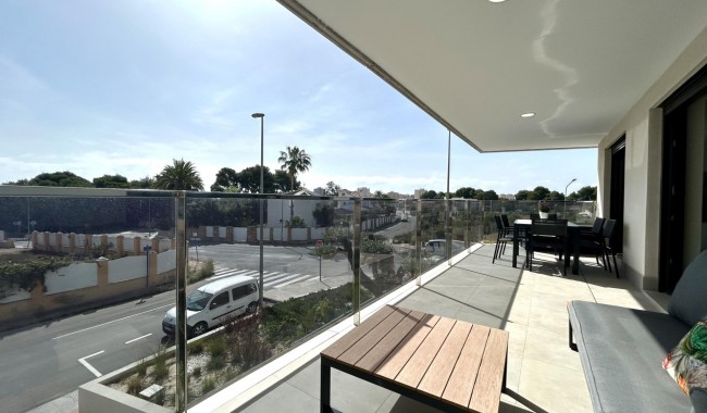Resale - Apartment - Orihuela Costa - Dehesa de Campoamor