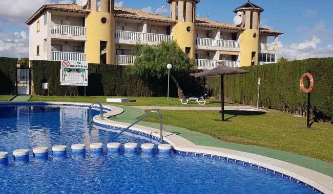 Apartamento - Segunda mano - Orihuela Costa - La Zenia