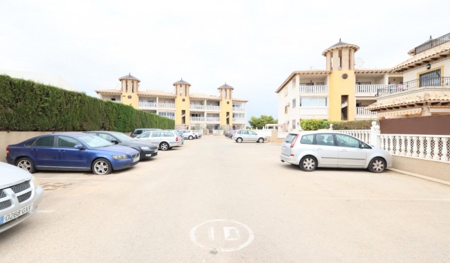 Resale - Apartment - Orihuela Costa - La Zenia