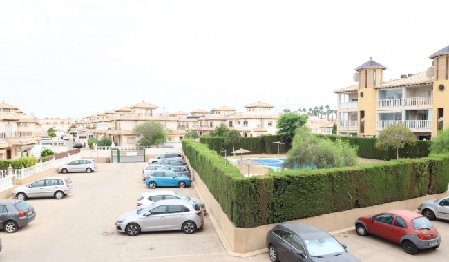 Resale - Apartment - Orihuela Costa - La Zenia