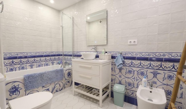 Resale - Apartment - Torrevieja