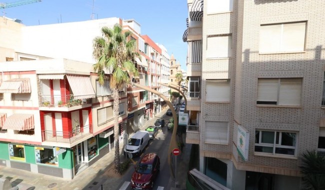 Resale - Apartment - Torrevieja