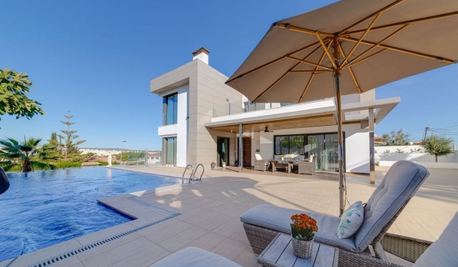 Brukt - Villa - Torrevieja - Los Balcones