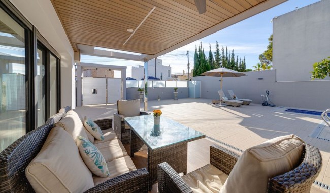 Brukt - Villa - Torrevieja - Los Balcones