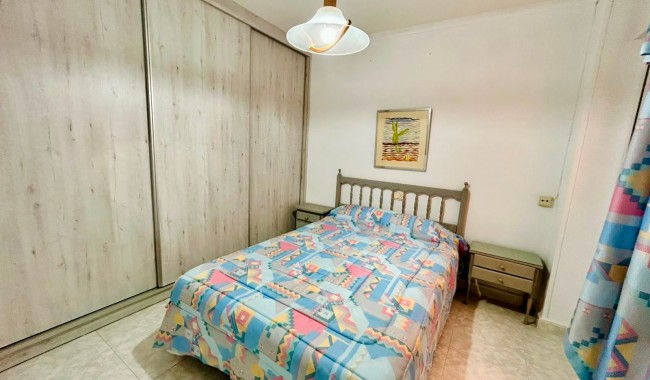 Resale - Apartment - Torrevieja - Playa de los locos