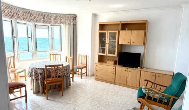 Resale - Apartment - Torrevieja - Playa de los locos