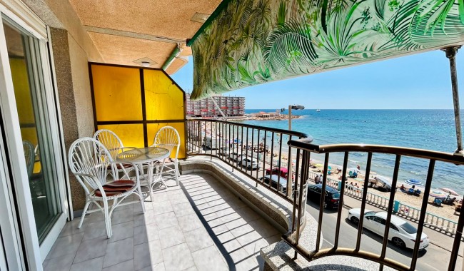 Resale - Apartment - Torrevieja - Playa de los locos