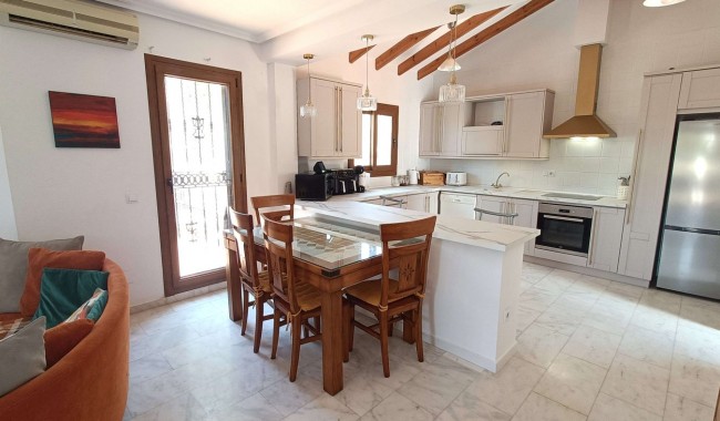 Begagnad - Vertikalt delad - Algorfa - La Finca golf