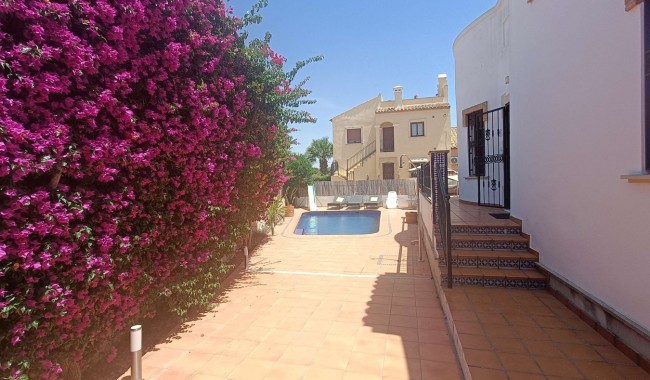 Begagnad - Vertikalt delad - Algorfa - La Finca golf