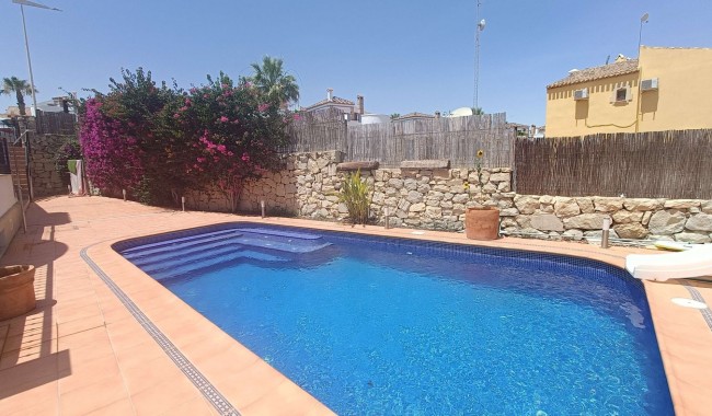 Begagnad - Vertikalt delad - Algorfa - La Finca golf