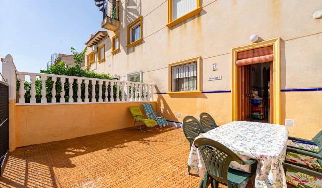 Resale - Apartment - Punta Prima