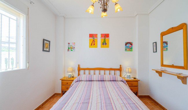 Resale - Apartment - Punta Prima